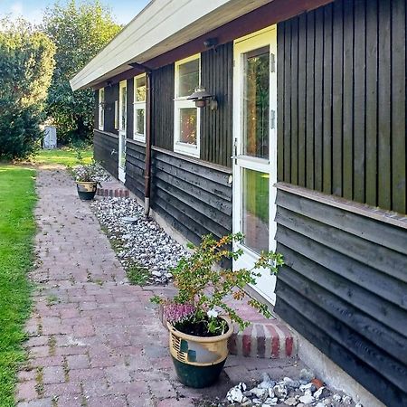 8 Person Holiday Home In V Ggerl Se Bøtø By Exterior foto